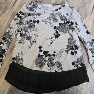 Maurices Floral Long Sleeve Blouse - Black and Gray